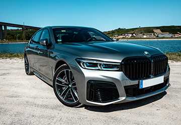 5 Strategies for Purchasing Pre-Owned Luxury Cars